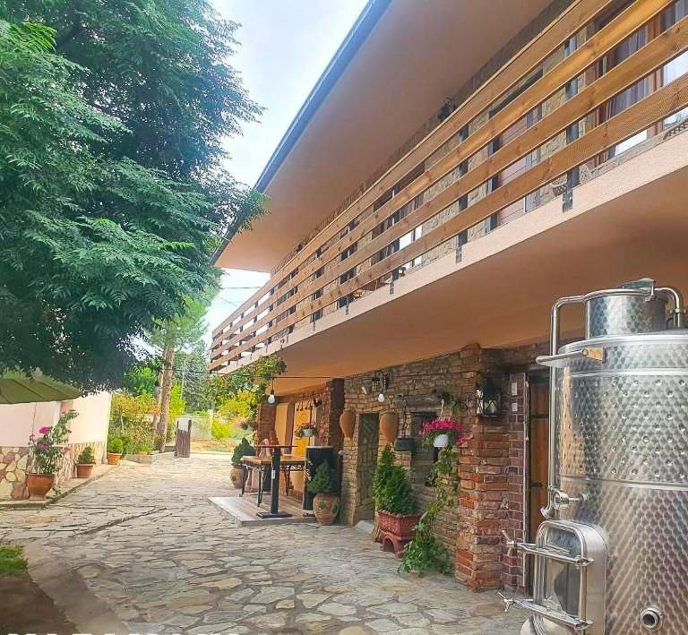 Maksimilijan Family Winery & Apartments Krivolak Exterior foto